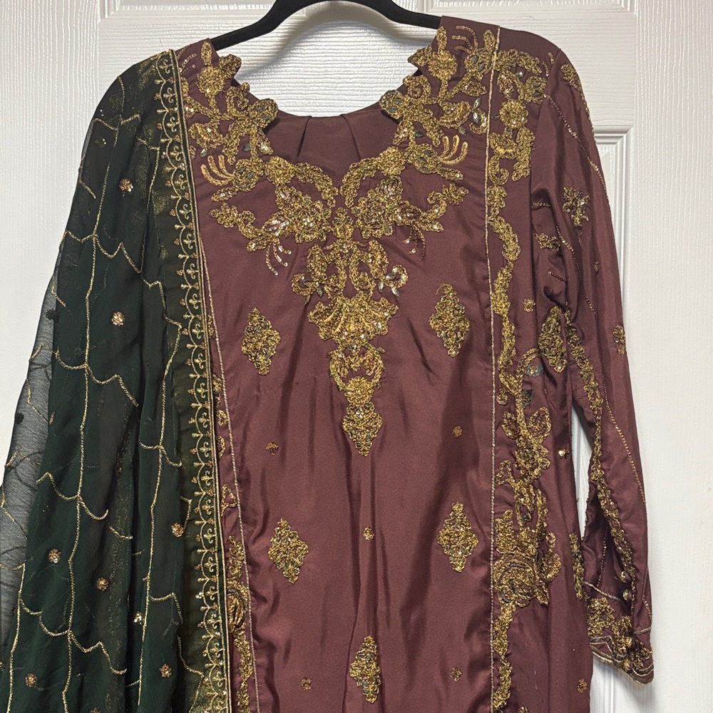 Elegant Embroidered Dress in Maroon and Gold